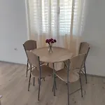 Apartment Lucija Solaris *