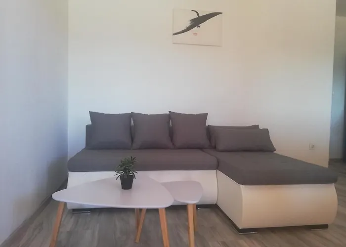 Lucija Solaris * Σίμπενικ