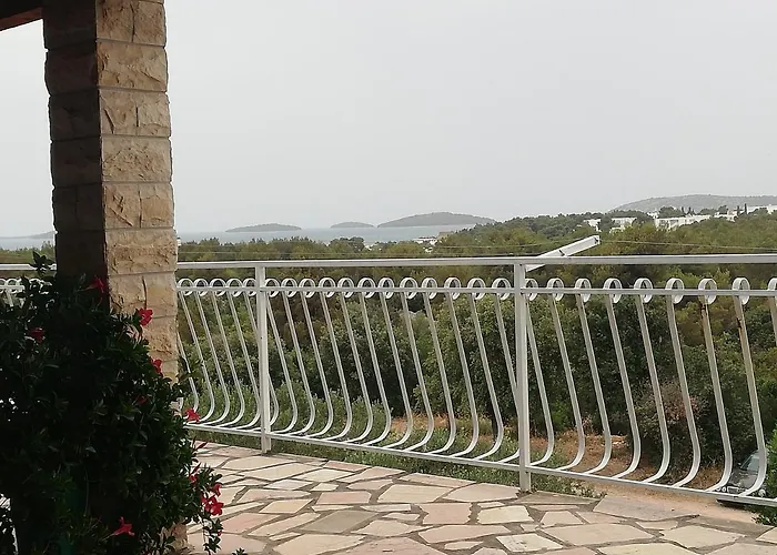 Διαμέρισμα Lucija Solaris *