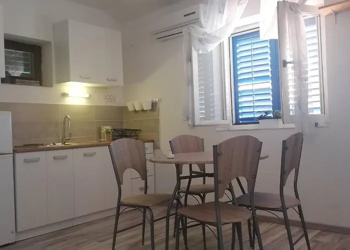 Διαμέρισμα Lucija Solaris